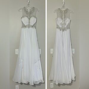 Alyce Paris White Embellished Mesh & Chiffon Gown - Size 0